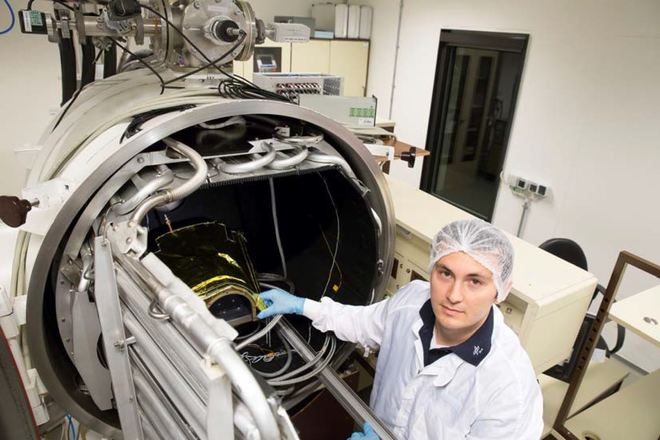 Sun Simulation Chamber (TVAC)