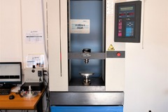 Standard: Tensile machine 20 kN (MTS)