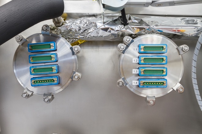 Large-Sized Thermal Vacuum Chamber