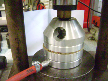 Standard: Burst testing of thin laminar materials